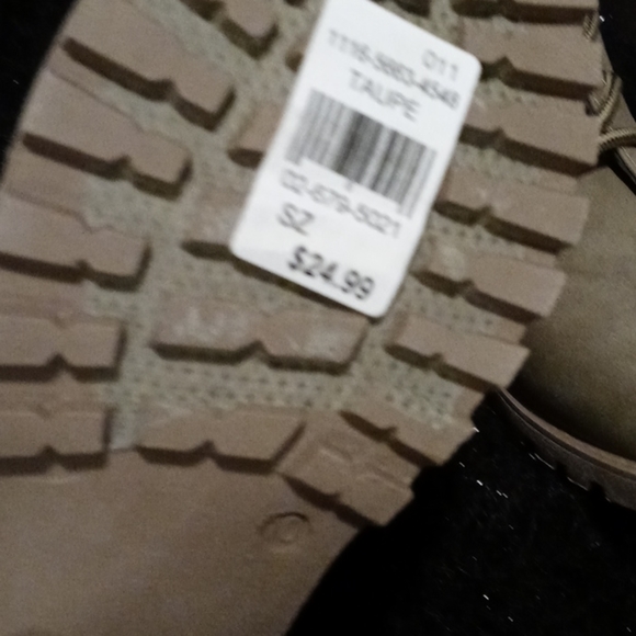 Boots - Picture 2 of 5